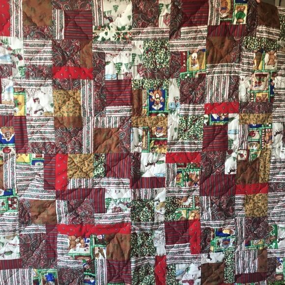 NWT Hand Crafted “Country Home” Christmas Large  Quilt - Picture 1 of 16